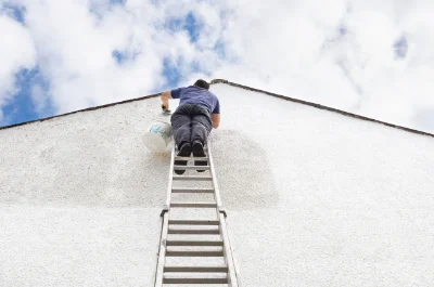 Peinture extérieure à Villaines-la-Gonais — façades et ravalement